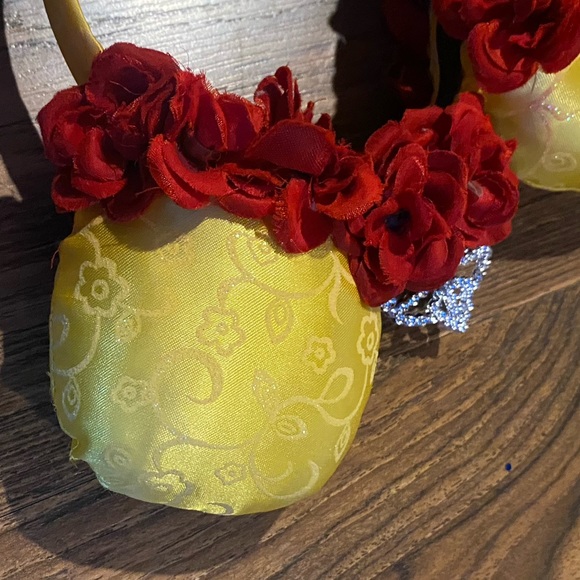 Belle Disney ears with Flowers - Picture 3 of 3